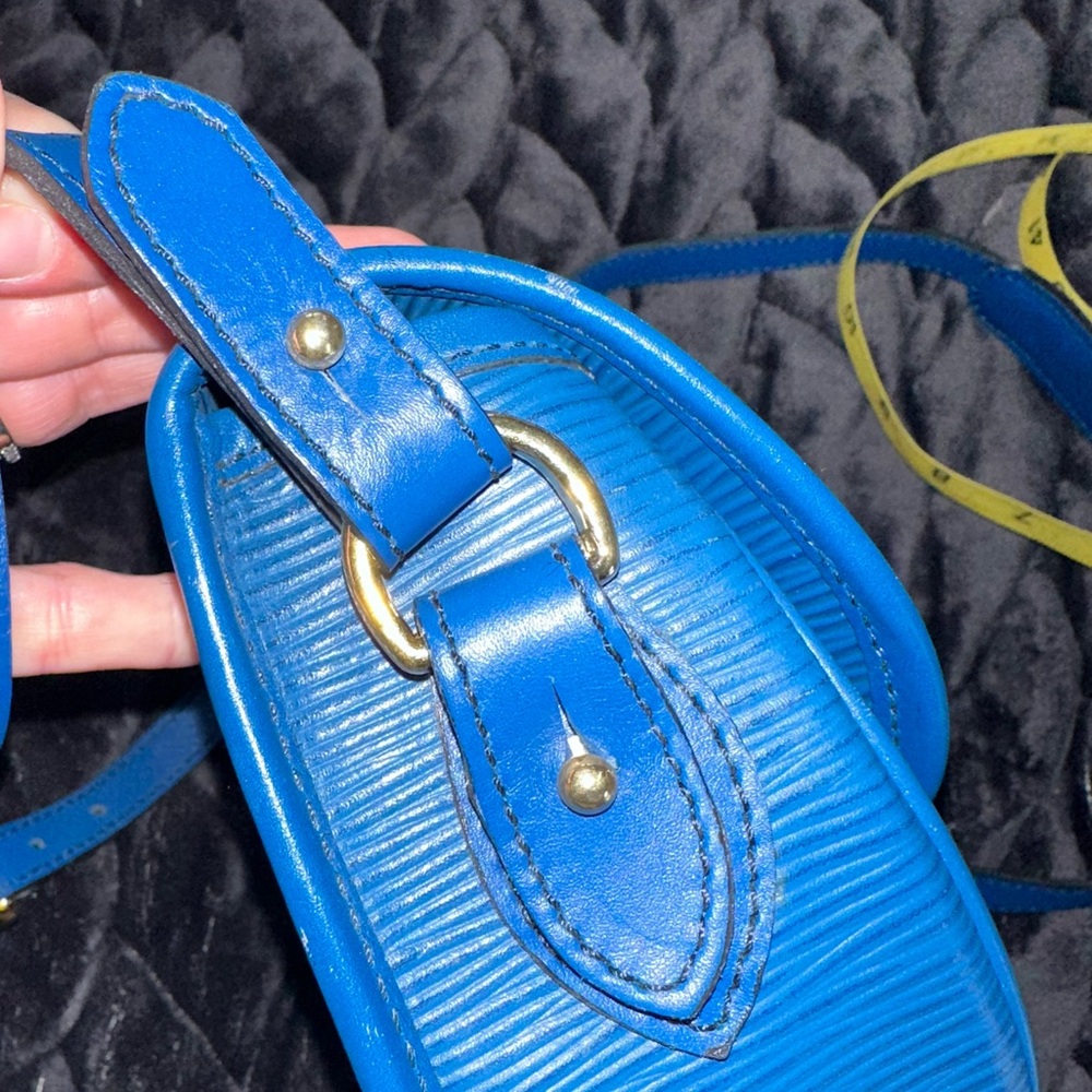 Blue Epi Leather Vintage crossbody purse - Picture 5 of 11